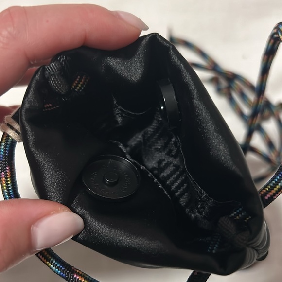NWT Kurt Geiger London Women’s Recycled Phone Holder Crossbody Bag in Black - Picture 7 of 7